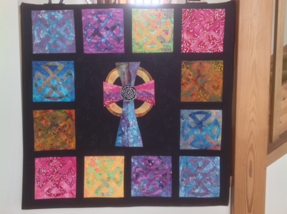 A charity quilt - Celtic Faire 2014 by gulfcoastquilts.com